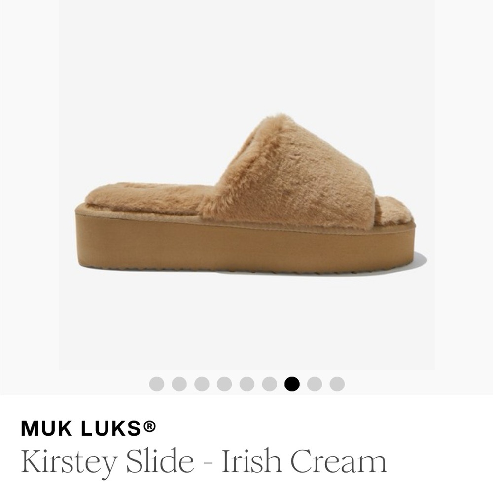 Muk Luks Cozy Tan Slides - Picture 9 of 11